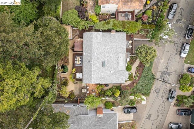 4425 Norton Ave, Oakland, CA 94602