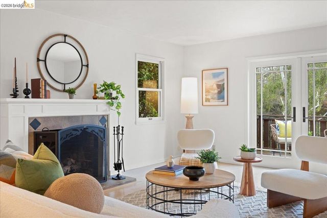 4425 Norton Ave, Oakland, CA 94602