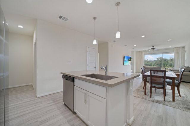 432 Chaste Tree DR, San Marcos, TX 78666