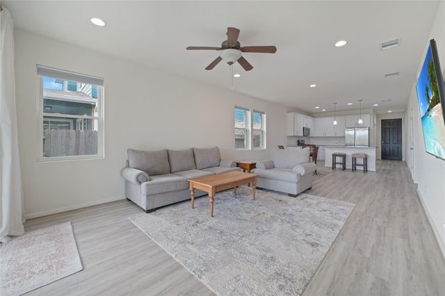 432 Chaste Tree DR, San Marcos, TX 78666