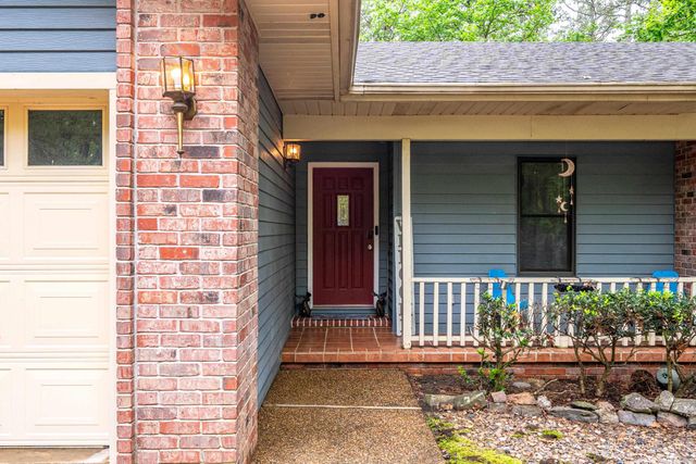 46 Dominar Way, Hot Springs Village, AR 71909