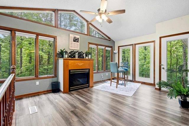 46 Dominar Way, Hot Springs Village, AR 71909