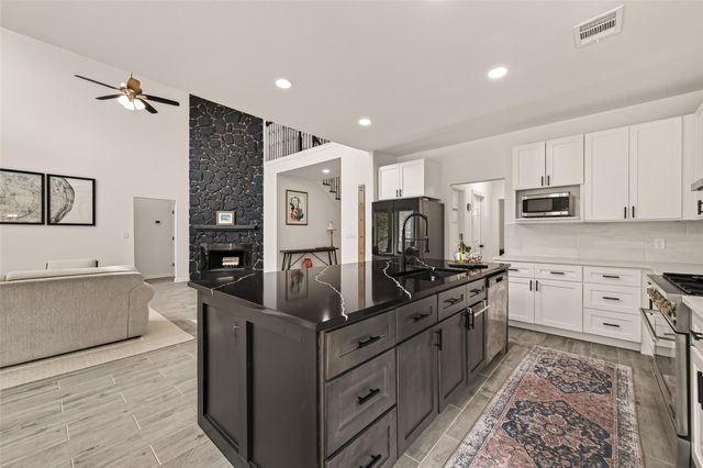 4423 Parkwater Cove Court SE, Sugar Land, TX 77479