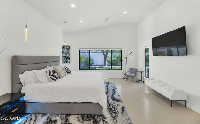 3420 E OREGON Avenue, Phoenix, AZ 85018