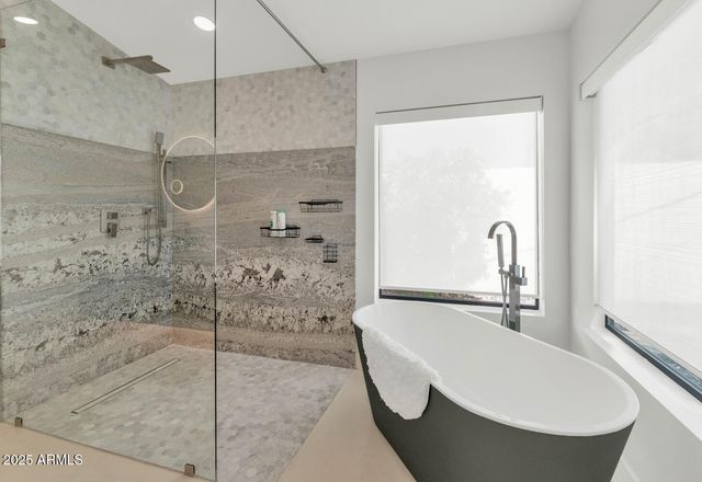 3420 E OREGON Avenue, Phoenix, AZ 85018