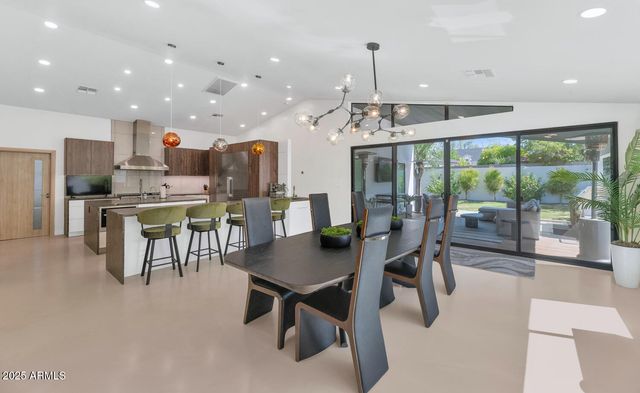 3420 E OREGON Avenue, Phoenix, AZ 85018