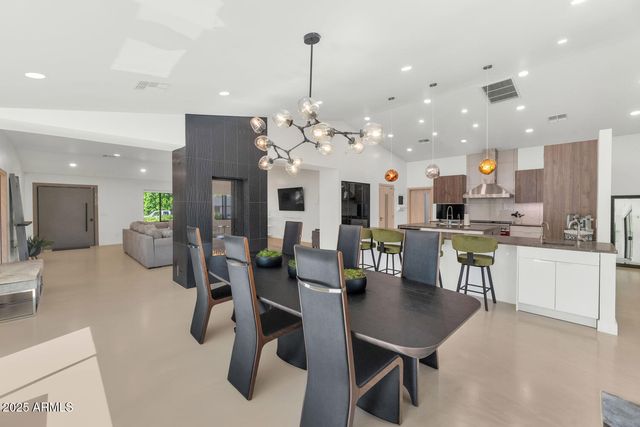 3420 E OREGON Avenue, Phoenix, AZ 85018