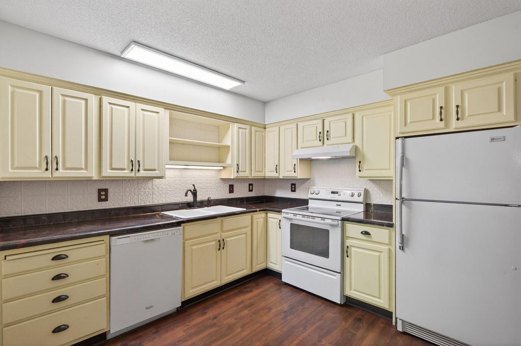 2200 Nevada Avenue S 206, Saint Louis Park, MN 55426 — photo 2