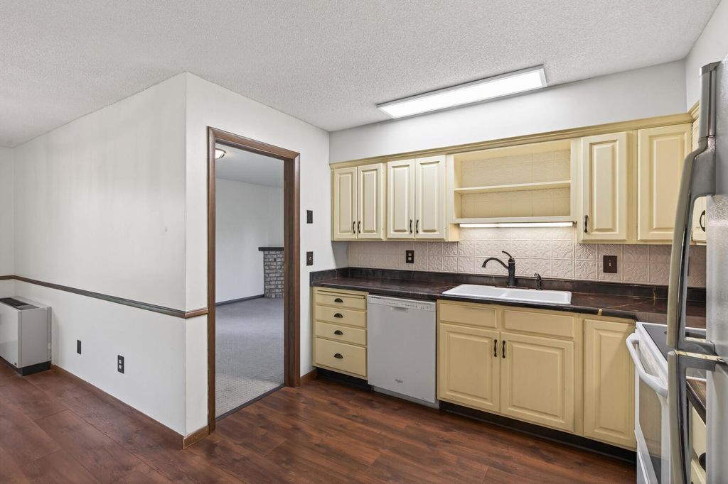 2200 Nevada Avenue S 206, Saint Louis Park, MN 55426 — photo 3