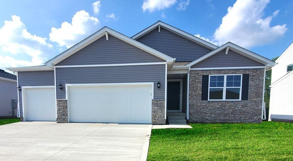 1021 Westridge Street SW, Bondurant, IA 50035