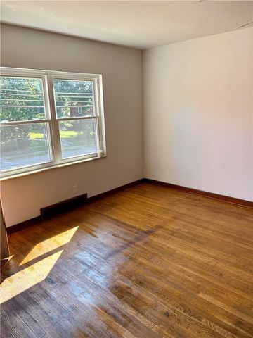 301 Lincoln Ave, Bellevue, PA 15202