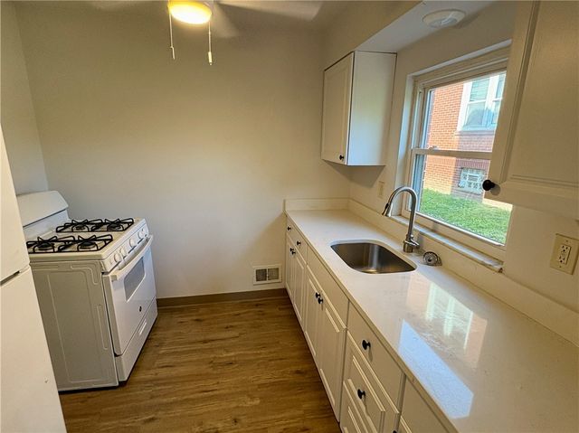 301 Lincoln Ave, Bellevue, PA 15202