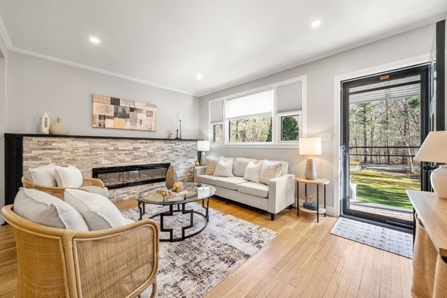 286 North Street, Duxbury, MA 02332