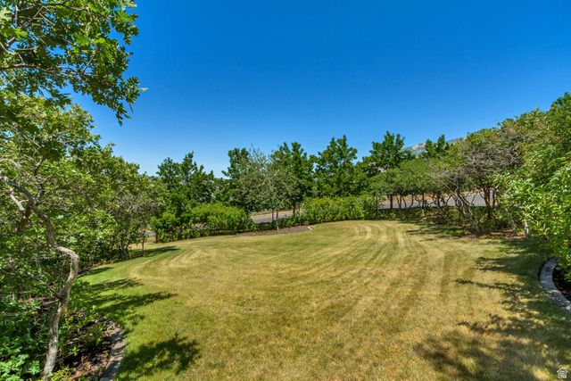 196 S HOLLY DR, Alpine, UT 84004