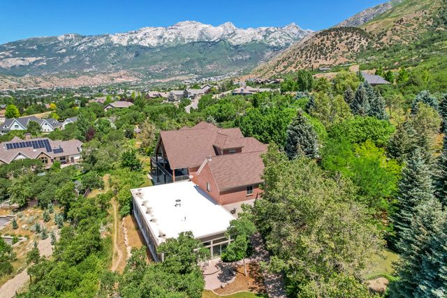 196 S HOLLY DR, Alpine, UT 84004
