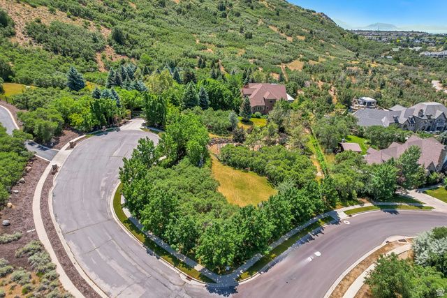 196 S HOLLY DR, Alpine, UT 84004