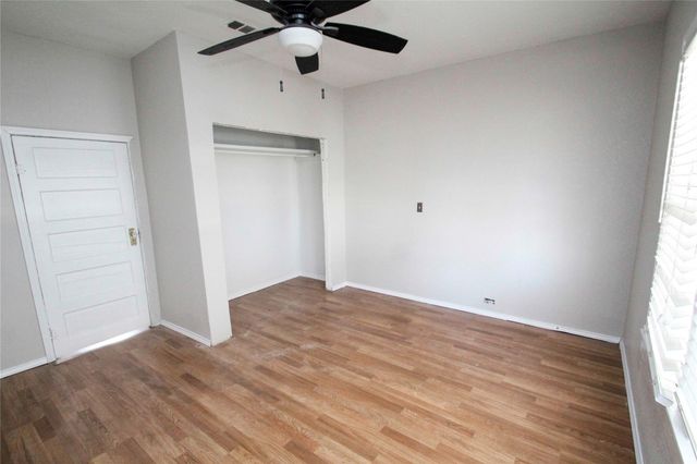 923 S Wine Street, Gainesville, TX 76240