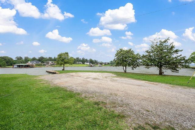 148 Sandpiper Drive, Livingston, TX 77351