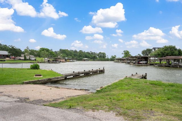 148 Sandpiper Drive, Livingston, TX 77351