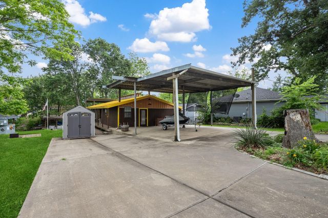 148 Sandpiper Drive, Livingston, TX 77351