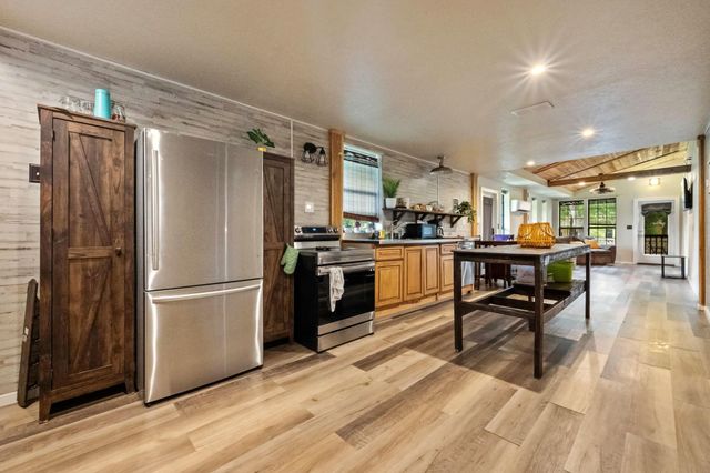 148 Sandpiper Drive, Livingston, TX 77351