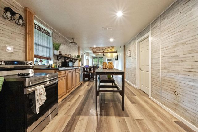 148 Sandpiper Drive, Livingston, TX 77351