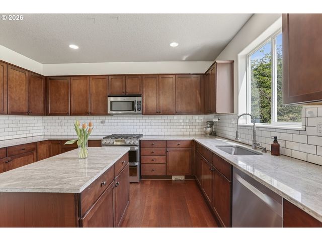 52092 Se 9TH St, Scappoose, OR 97056