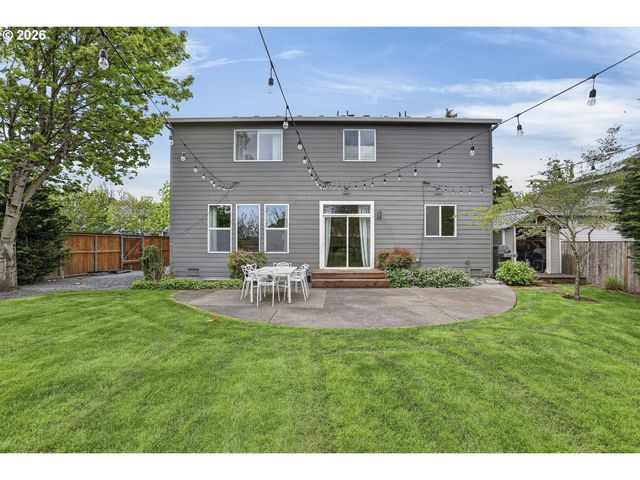 52092 Se 9TH St, Scappoose, OR 97056