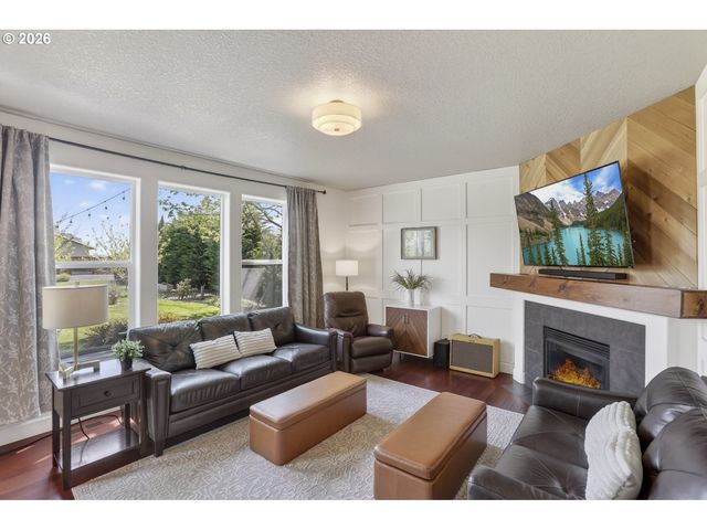 52092 Se 9TH St, Scappoose, OR 97056