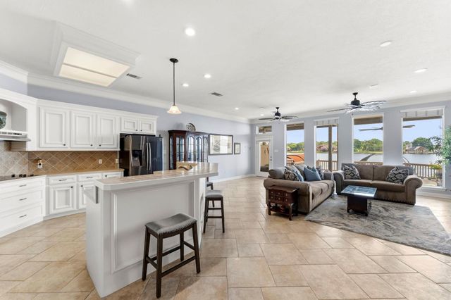 1208 Lake View Drive, Montgomery, TX 77356