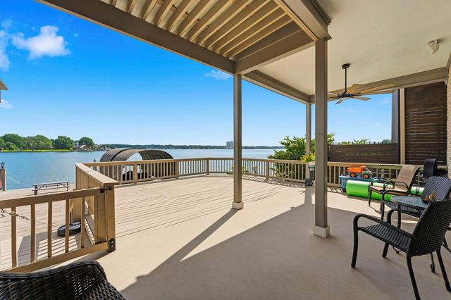 1208 Lake View Drive, Montgomery, TX 77356