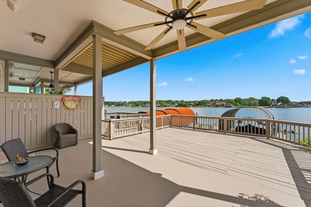 1208 Lake View Drive, Montgomery, TX 77356