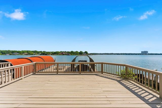 1208 Lake View Drive, Montgomery, TX 77356