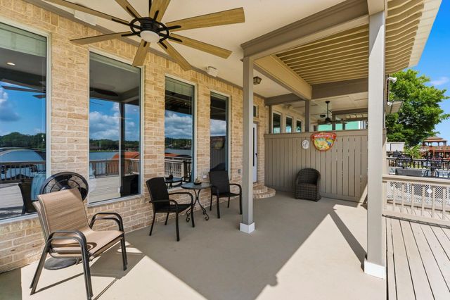 1208 Lake View Drive, Montgomery, TX 77356