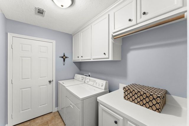 1208 Lake View Drive, Montgomery, TX 77356
