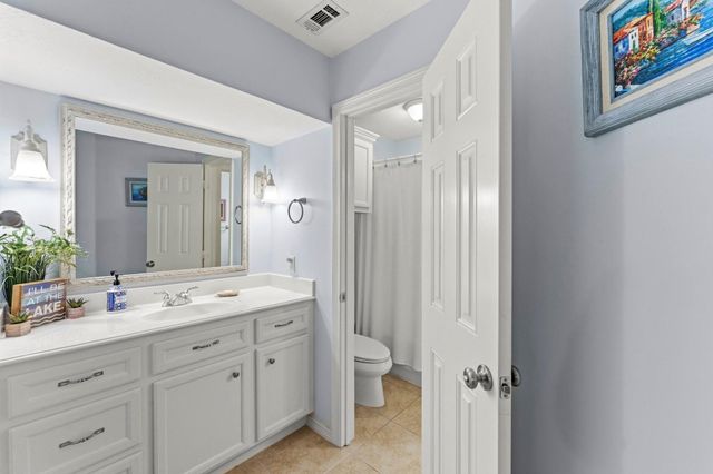 1208 Lake View Drive, Montgomery, TX 77356