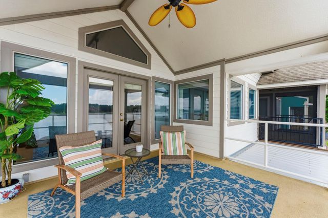 1208 Lake View Drive, Montgomery, TX 77356