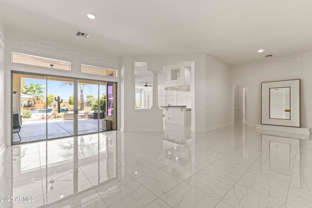 10417 N 180TH Drive, Waddell, AZ 85355