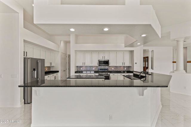 10417 N 180TH Drive, Waddell, AZ 85355