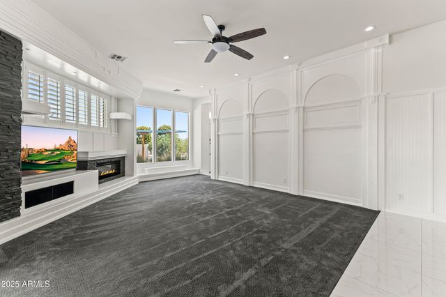 10417 N 180TH Drive, Waddell, AZ 85355