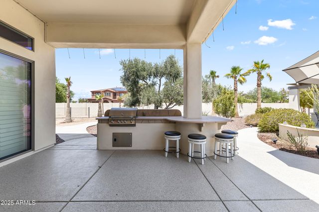 10417 N 180TH Drive, Waddell, AZ 85355