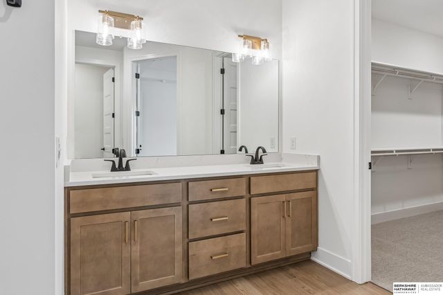 6227 N 210th Street, Elkhorn, NE 68022