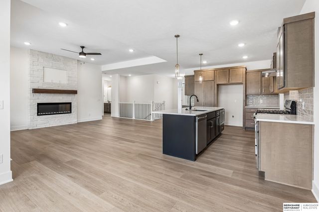 6227 N 210th Street, Elkhorn, NE 68022