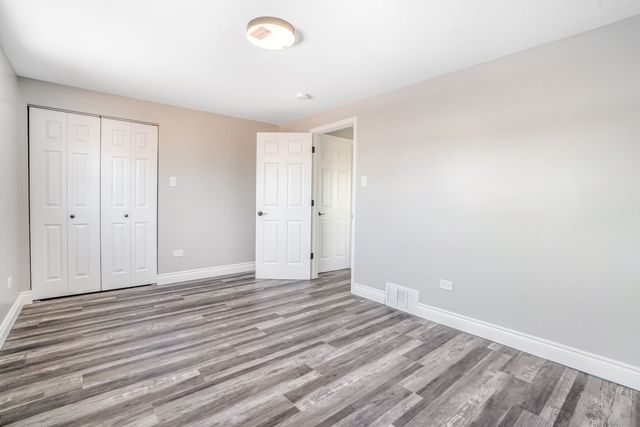 13049 S Brandon Avenue, Chicago, IL 60633