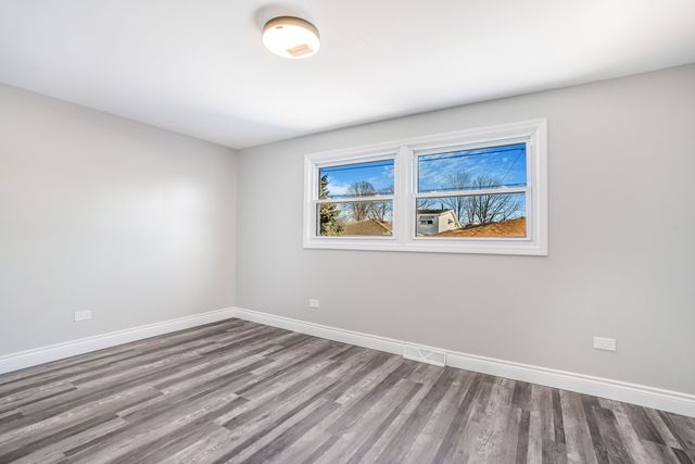 13049 S Brandon Avenue, Chicago, IL 60633