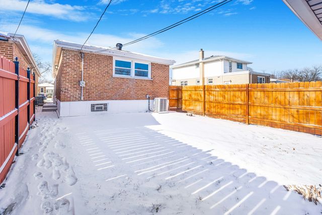 13049 S Brandon Avenue, Chicago, IL 60633