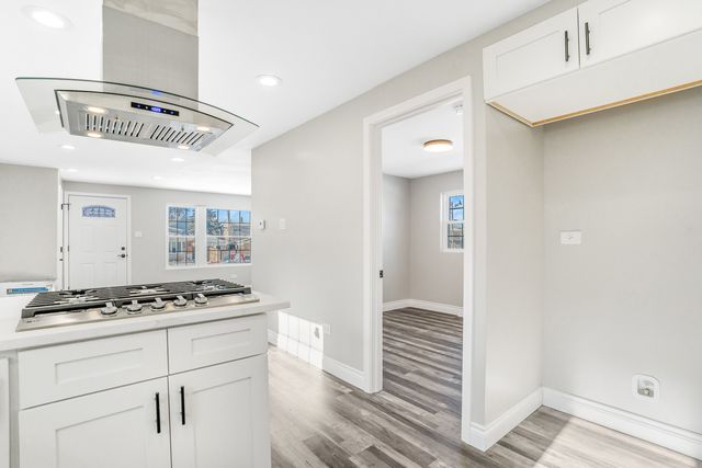 13049 S Brandon Avenue, Chicago, IL 60633