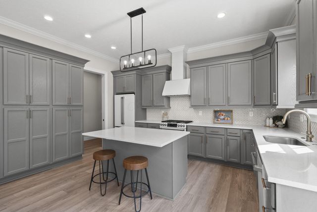 1940 Linden Street, Lewis Center, OH 43035