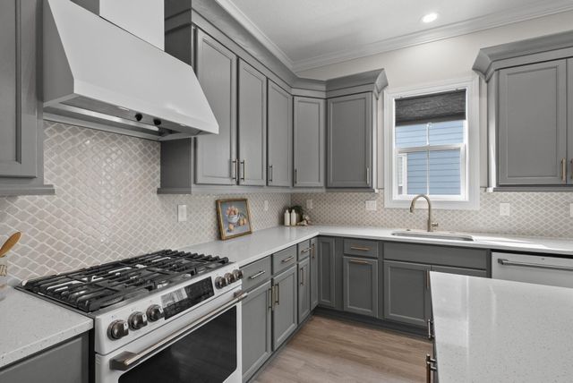 1940 Linden Street, Lewis Center, OH 43035