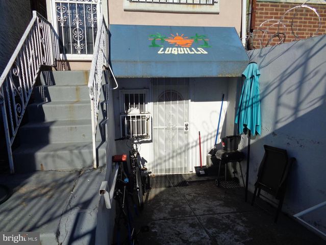 728 W ERIE AVE, Philadelphia, PA 19140